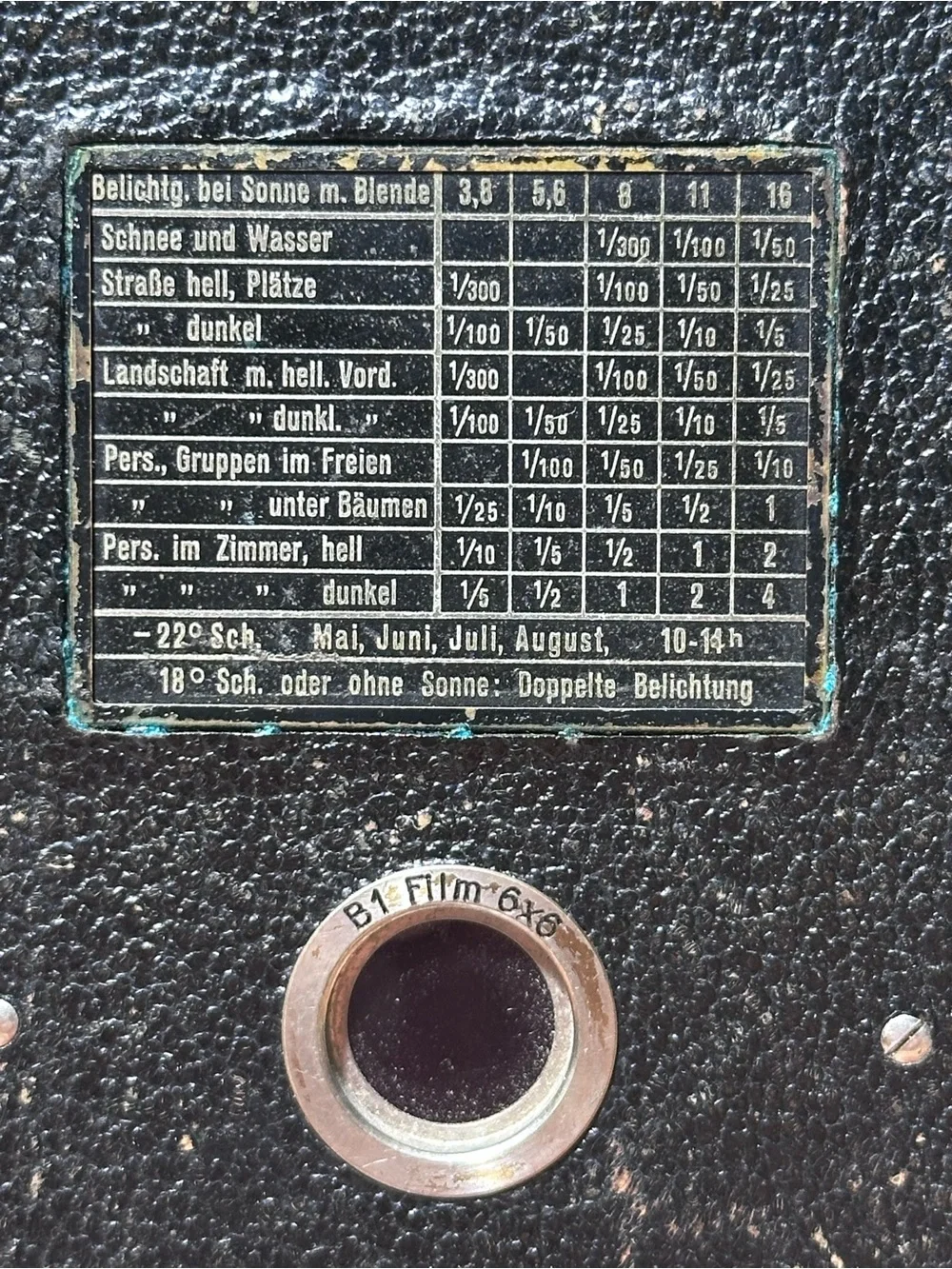 1930s German Rolleiflex TLR Camera - Old Standard